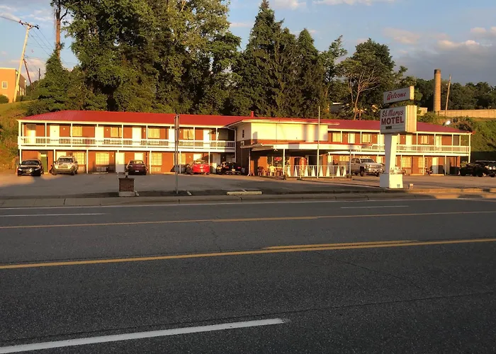 St. Mary\'S Motel